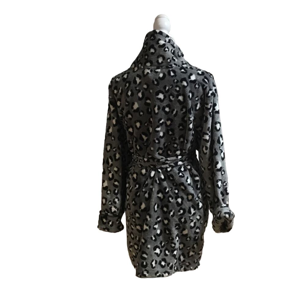 Just Be Plush Short Robe - Picture 4 of 4